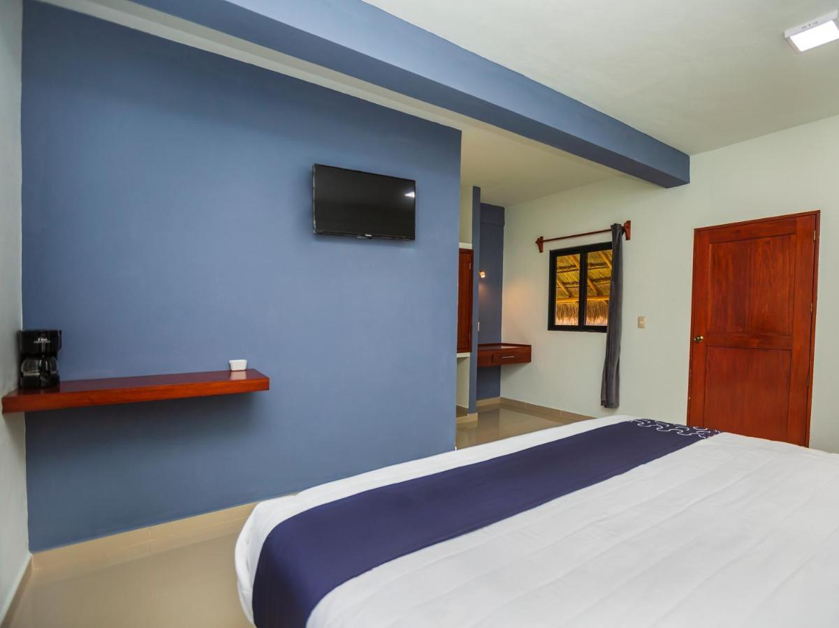 Hotel Pejelagarto Bacalar Kültér fotó